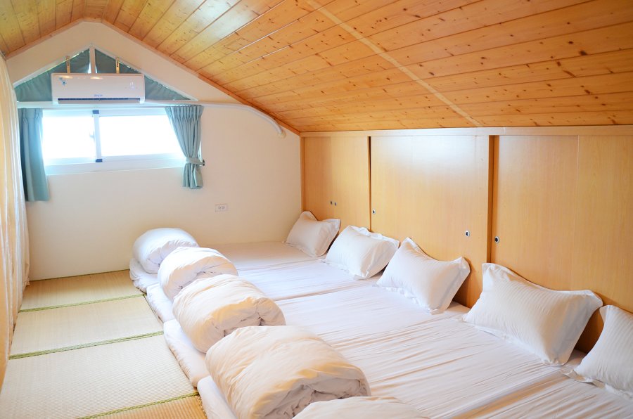 明玥八人木屋